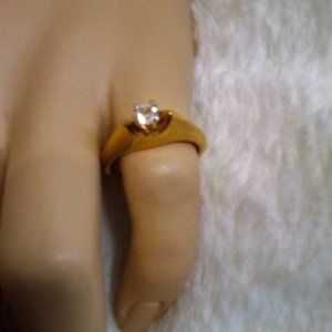 BRAND NEW - MARQUISE CUT ELECTROPLATED18Kt GOLD PLATED RING
